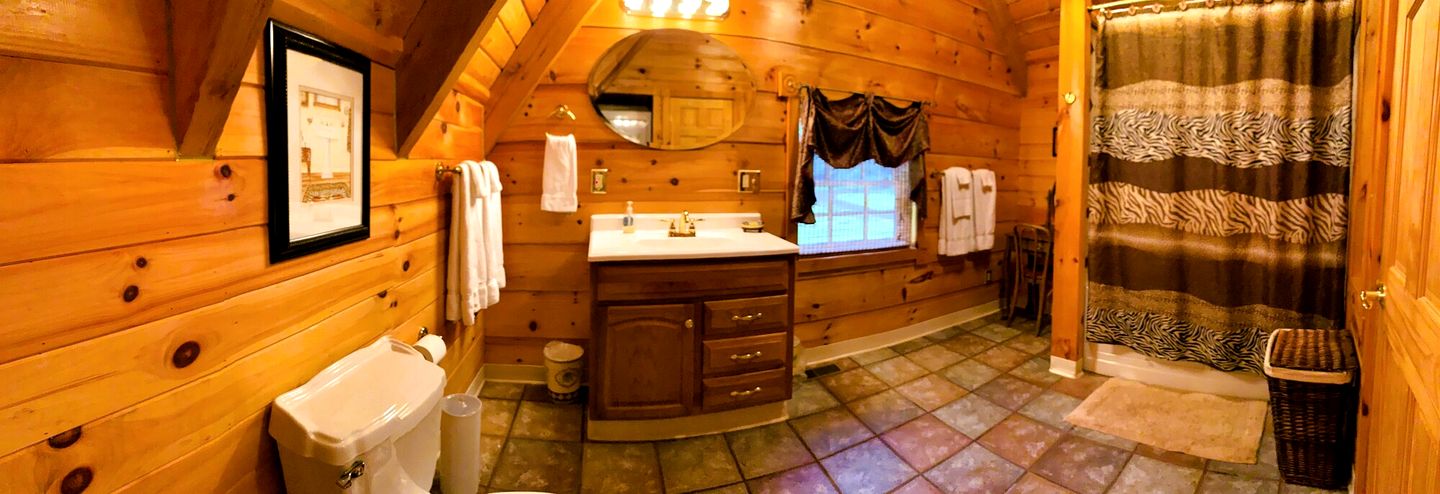 Cozy Suite Perfect for a Romantic Getaway in West Virginia