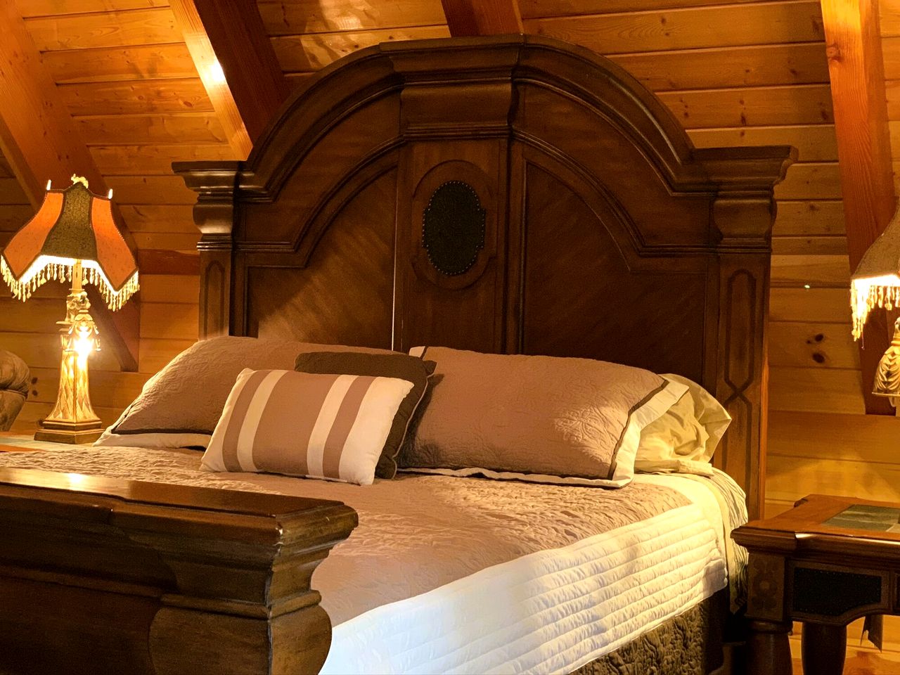 Cozy Suite Perfect for a Romantic Getaway in West Virginia