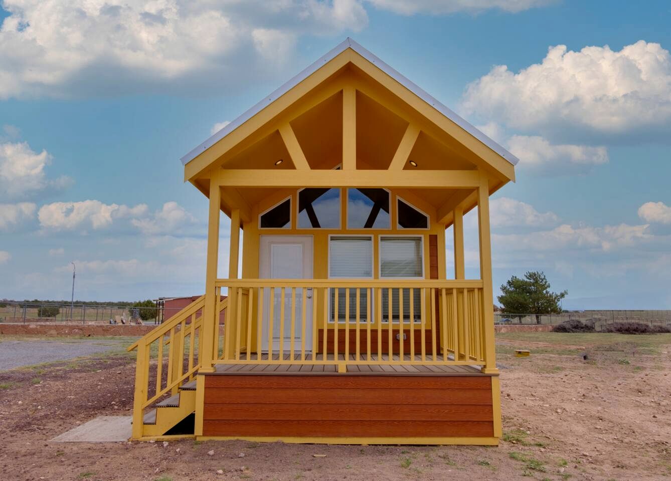 Modern Tiny Home Retreat with Stunning Stargazing Views in Williams, Arizona
