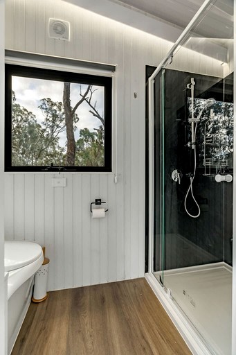 Tiny Houses (Australia, Dadswells Bridge, Victoria)