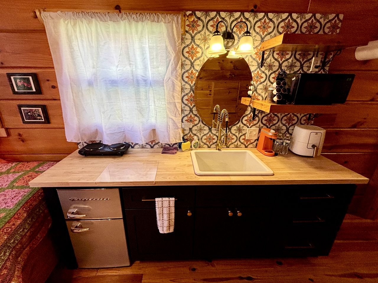 Gypsy Cottage Near the Smokies #16 Sabina, Sevierville, Tennessee