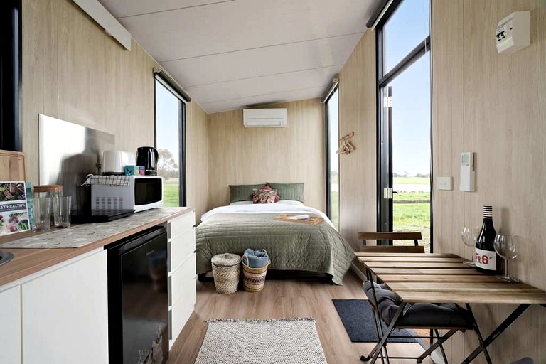 Tiny Houses (Australia, Raglan, Victoria)