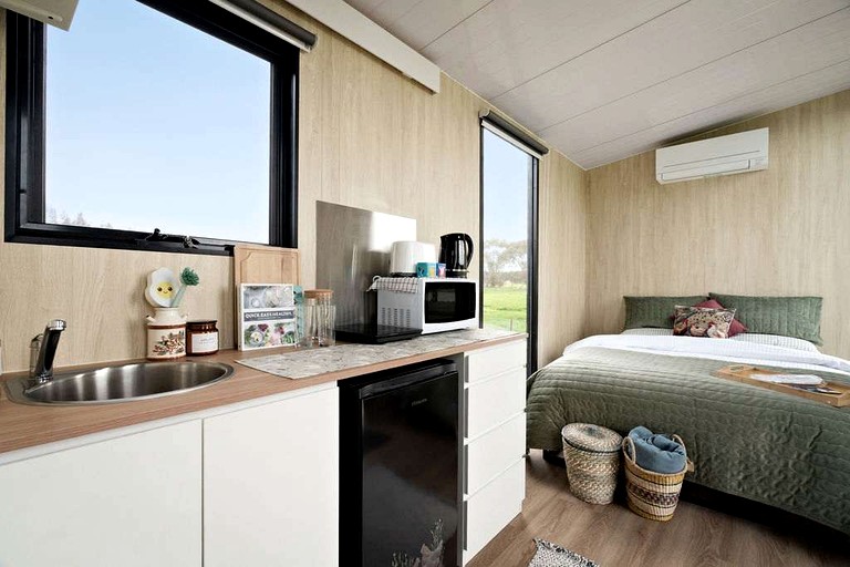 Tiny Houses (Australia, Raglan, Victoria)