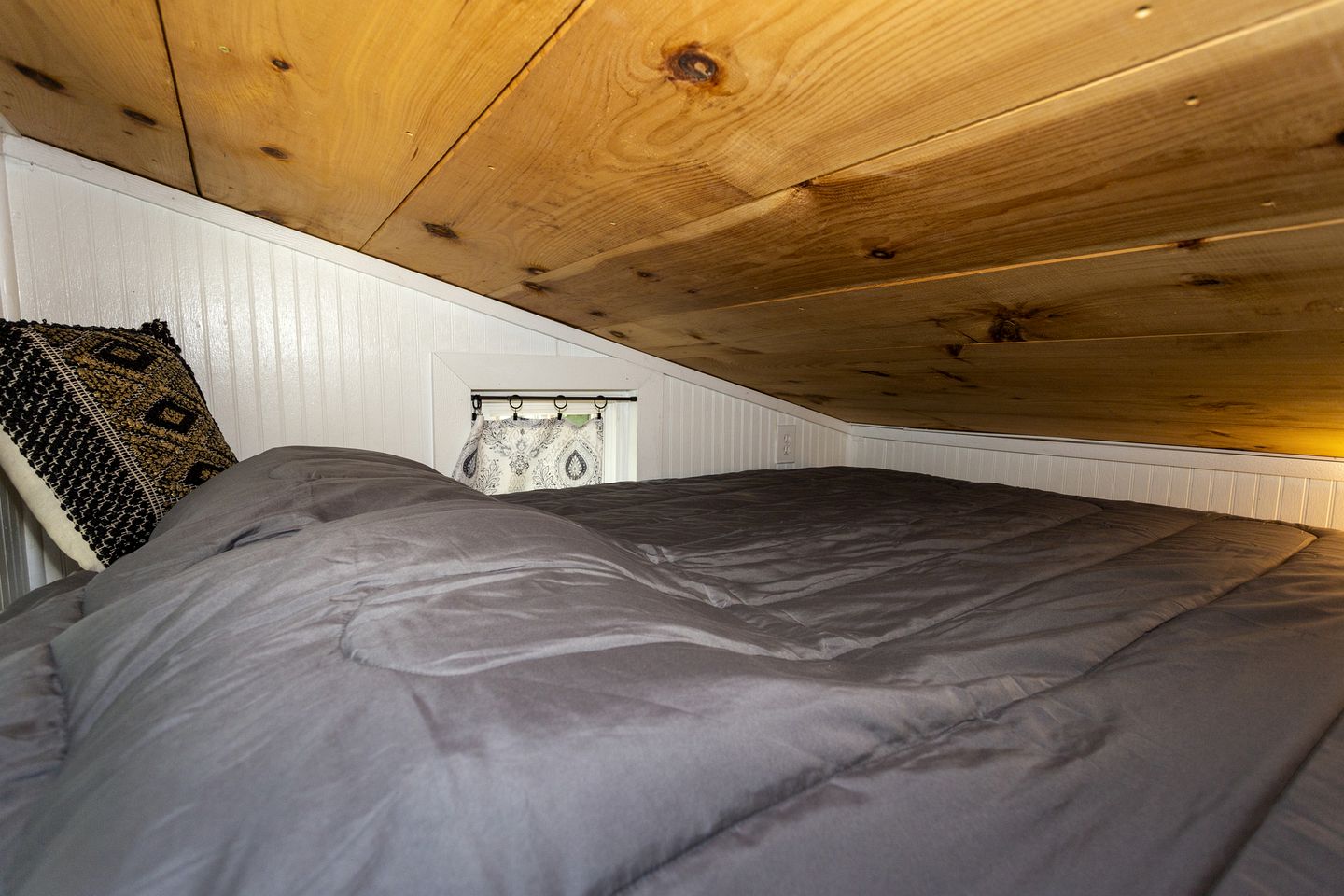 Cozy Tiny House Glamping Destination in Mill Spring, North Carolina