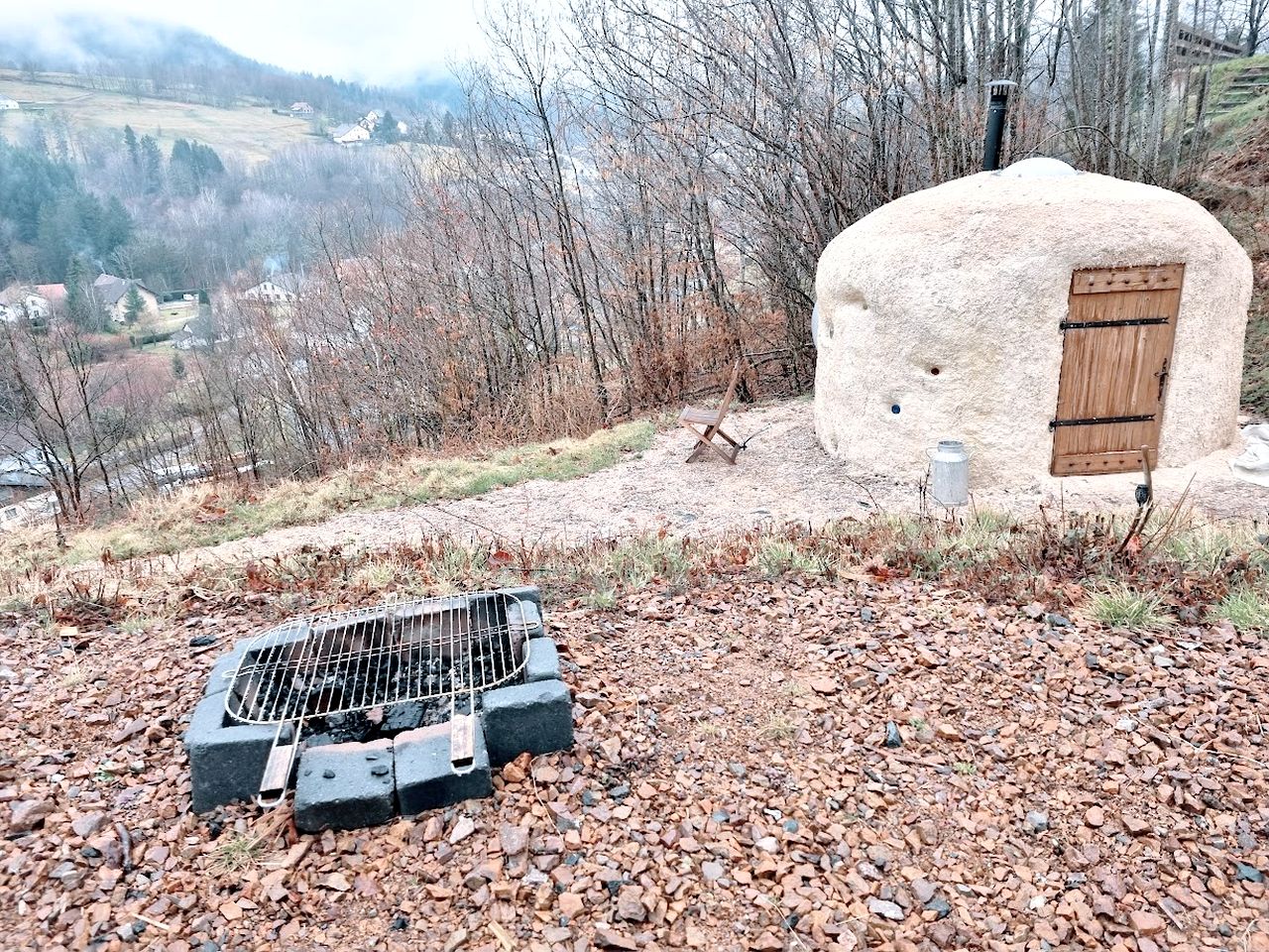 Cozy Tiny House with Incredible Panoramic Mountain Views in Saint Maurice Sur Moselle, France