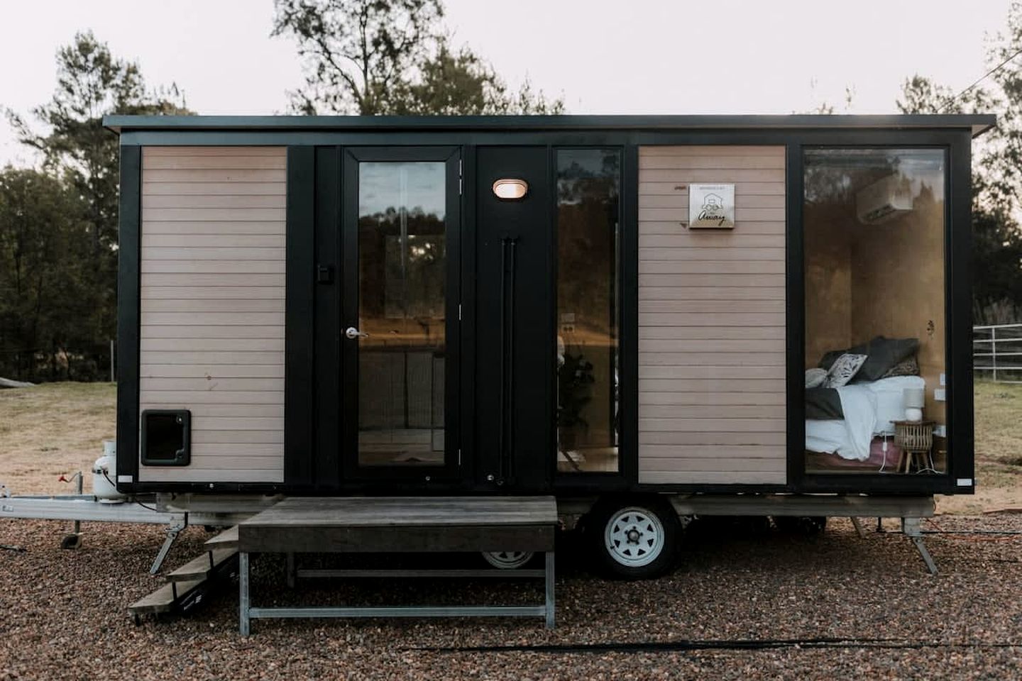 Cozy Tiny Home, Perfect for a Newcastle Escape