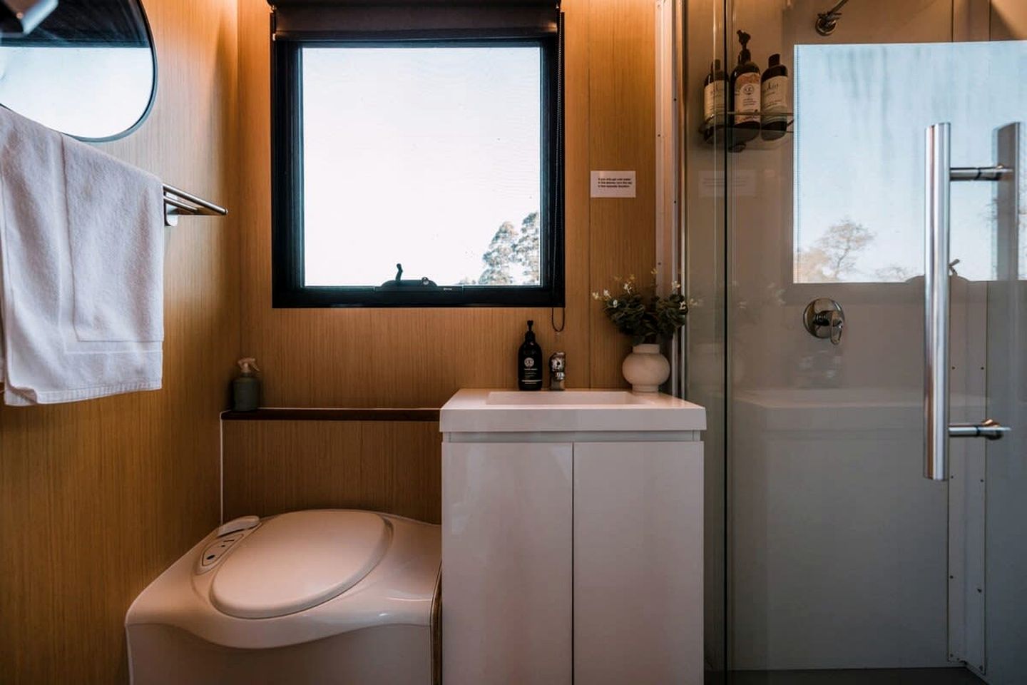 Cozy Tiny Home, Perfect for a Newcastle Escape