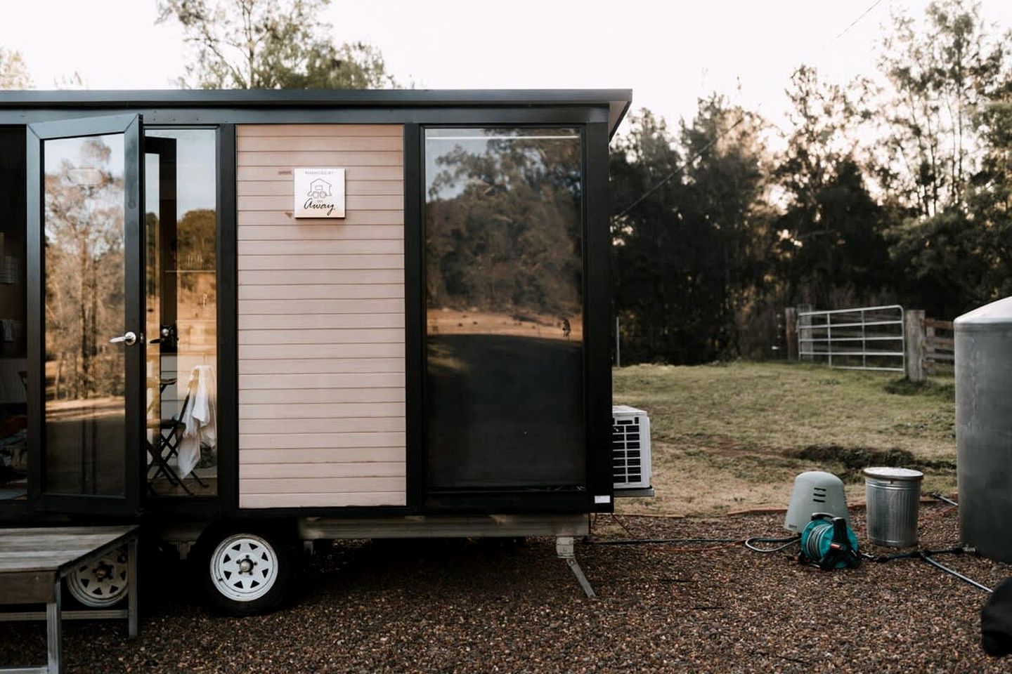 Cozy Tiny Home, Perfect for a Newcastle Escape