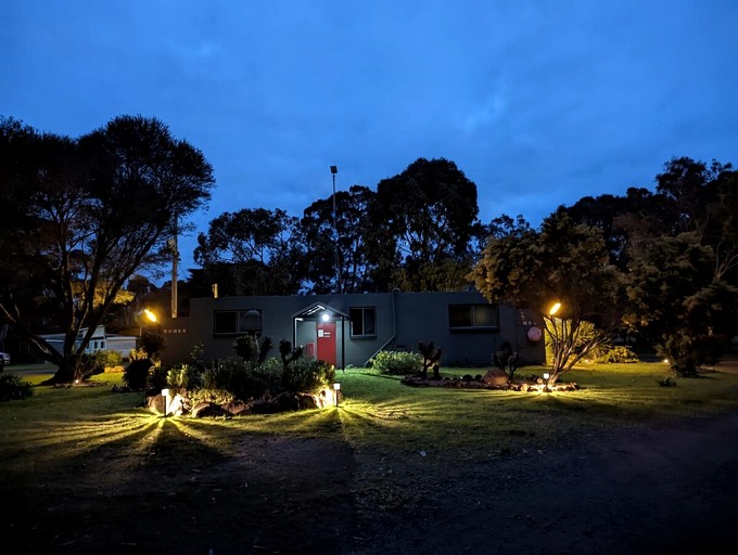 Tiny Houses (Australia, Dadswells Bridge, Victoria)