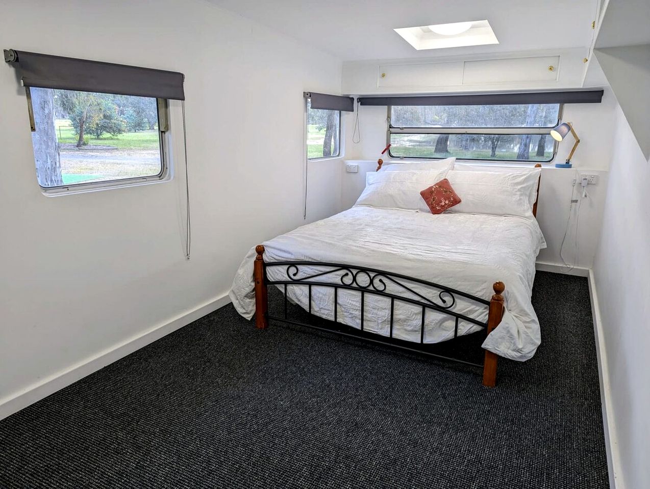 Cozy Tiny House Rental in Australia: Book Your Stay near Grampians National Park, Victoria