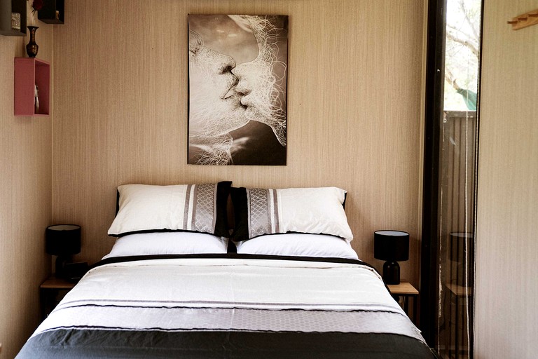 Cabins (Australia, Coffs Harbour, New South Wales)