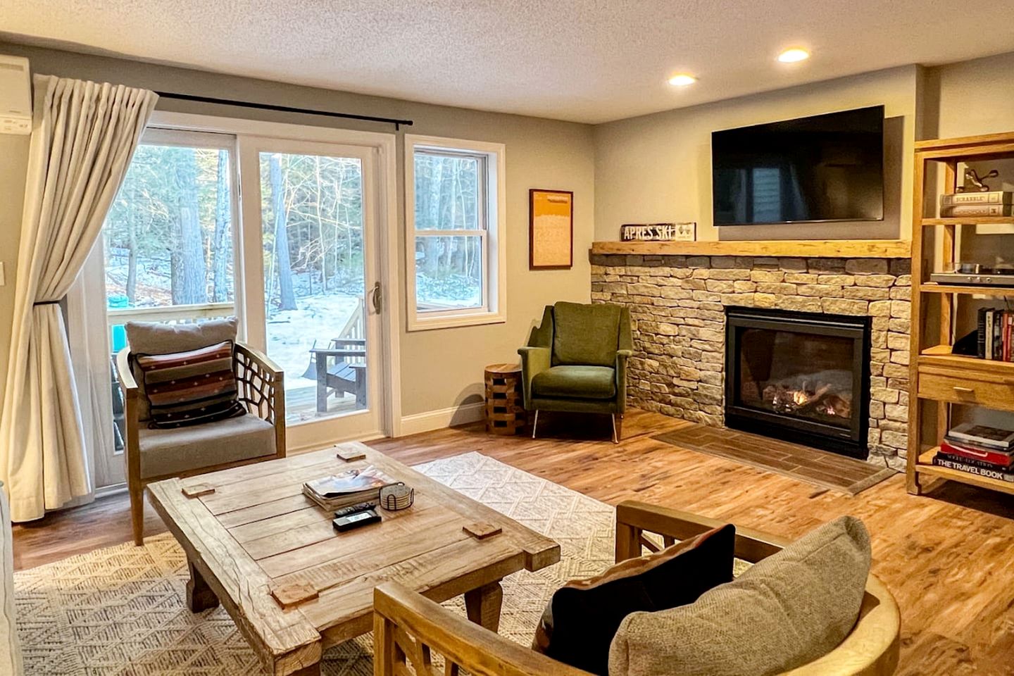 Cozy Vacation Rental with Direct Bike Path Access in North Conway, New Hampshire