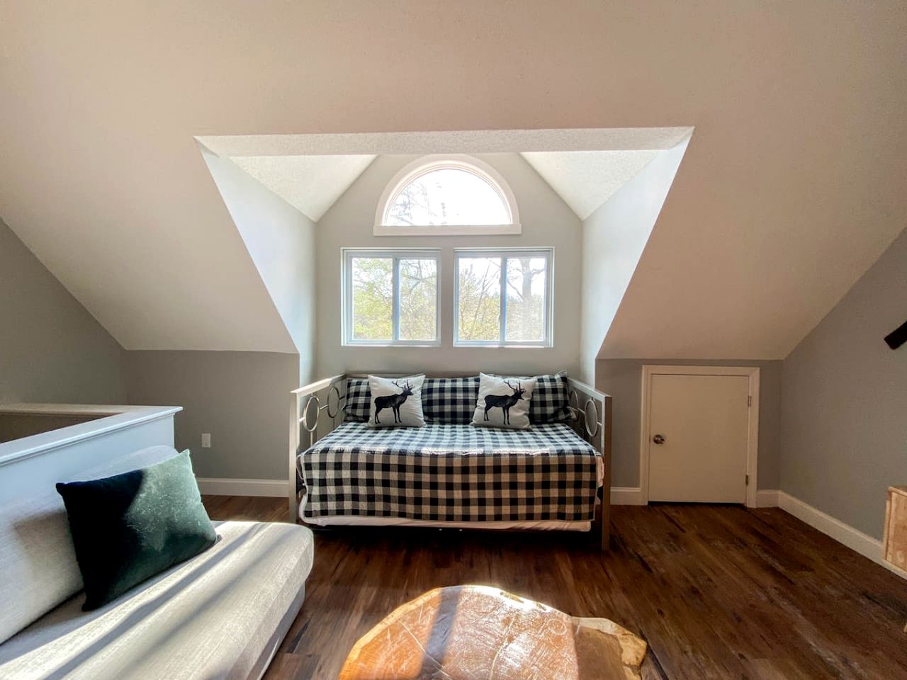Cozy Vacation Rental with Direct Bike Path Access in North Conway, New Hampshire