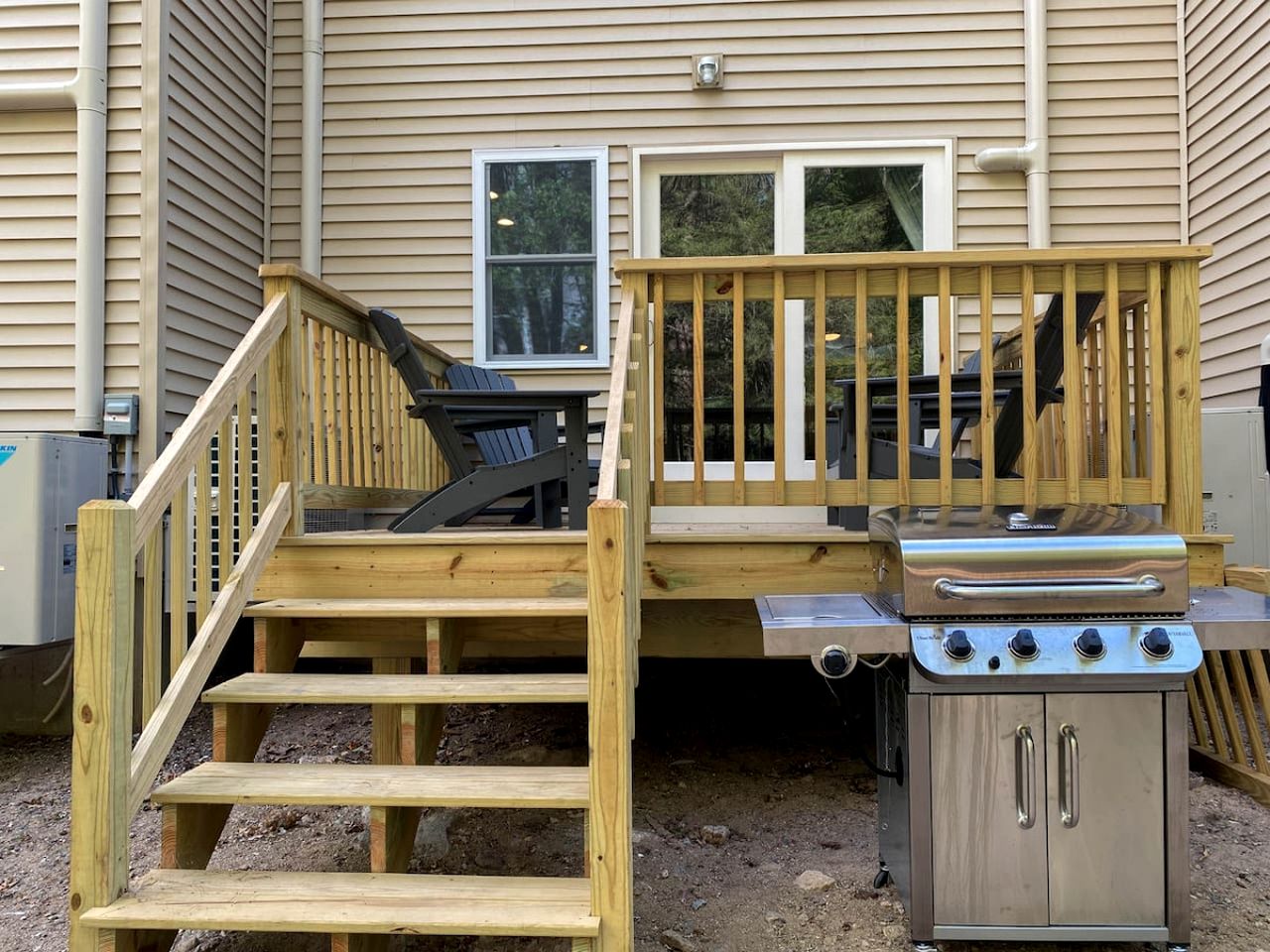 Cozy Vacation Rental with Direct Bike Path Access in North Conway, New Hampshire