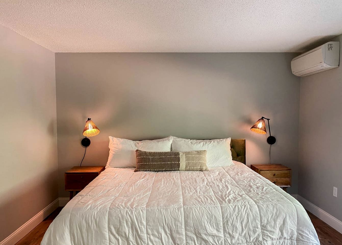 Cozy Vacation Rental with Direct Bike Path Access in North Conway, New Hampshire