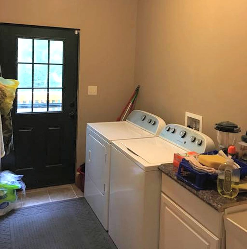 Cozy Vacation Rental for 10 with a Fire Pit in Jim Thorpe, Pennsylvania