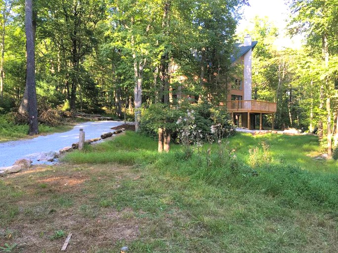 Cabins (Jim Thorpe, Pennsylvania, United States)