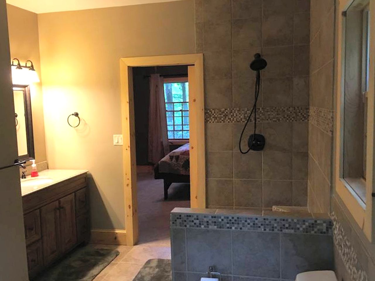 Cozy Vacation Rental for 10 with a Fire Pit in Jim Thorpe, Pennsylvania