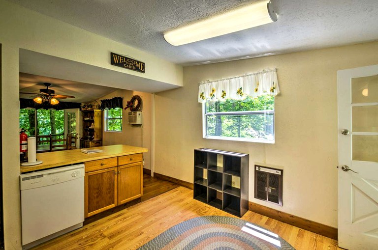 Cabins (Bryson City, North Carolina, United States)