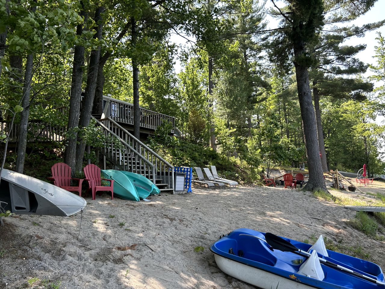 Cozy Vintage Lake Cabin with Hot Tub & Beach Access near Traverse City, Northern Michigan