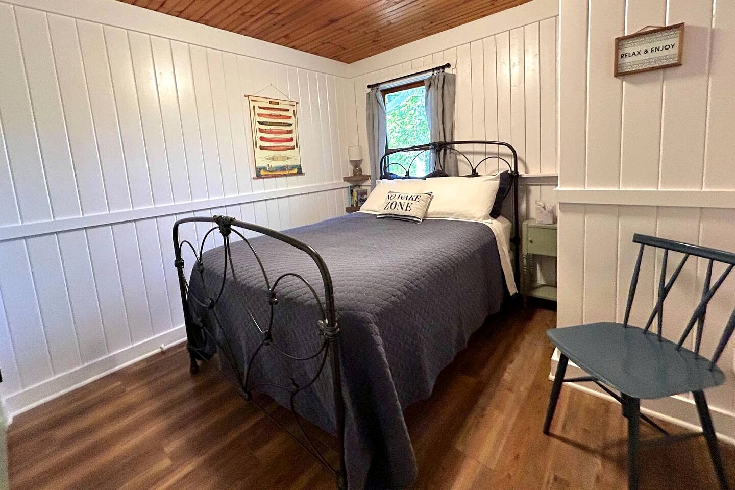 Cozy Vintage Lake Cabin with Hot Tub & Beach Access near Traverse City, Northern Michigan