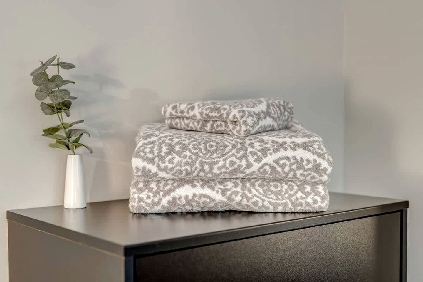 Cozy Cabin with Cute Gazebo and Fire Pit, near Sleepy Creek and Harpers Ferry National Historical Park, West Virginia