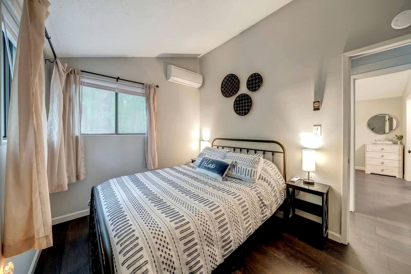 Cozy Cabin with Cute Gazebo and Fire Pit, near Sleepy Creek and Harpers Ferry National Historical Park, West Virginia