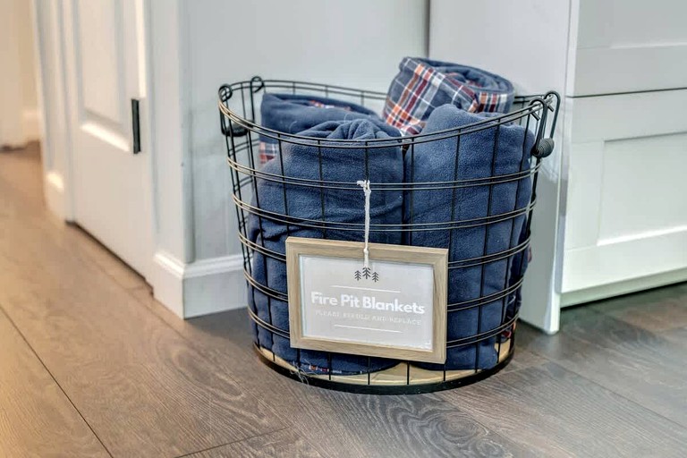 Cabins (United States of America, Hedgesville, West Virginia)