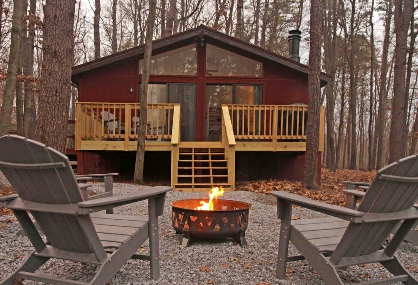 Cozy Cabin with Cute Gazebo and Fire Pit, near Sleepy Creek and Harpers Ferry National Historical Park, West Virginia