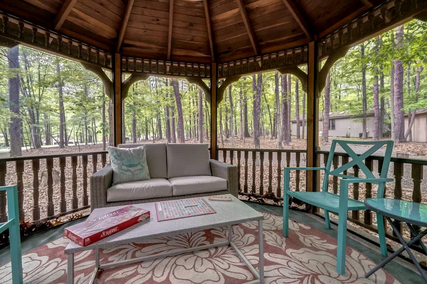 Cozy Cabin with Cute Gazebo and Fire Pit, near Sleepy Creek and Harpers Ferry National Historical Park, West Virginia