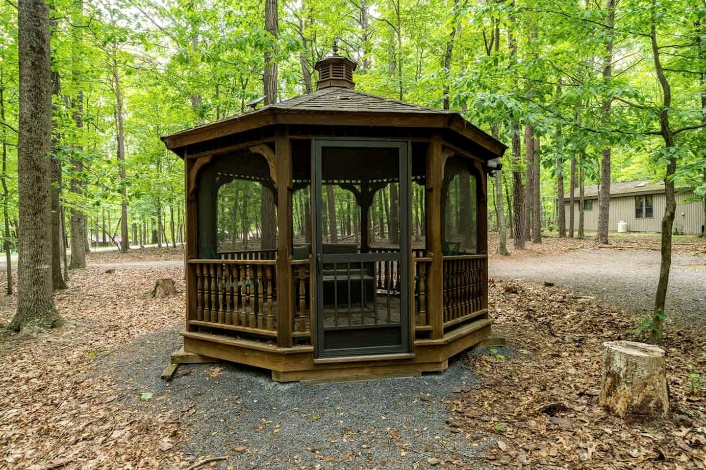 Cozy Cabin with Cute Gazebo and Fire Pit, near Sleepy Creek and Harpers Ferry National Historical Park, West Virginia