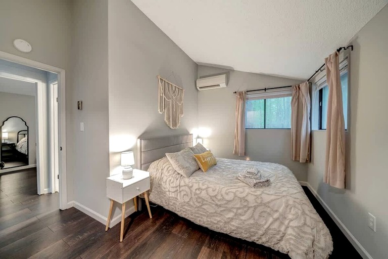 Cabins (United States of America, Hedgesville, West Virginia)