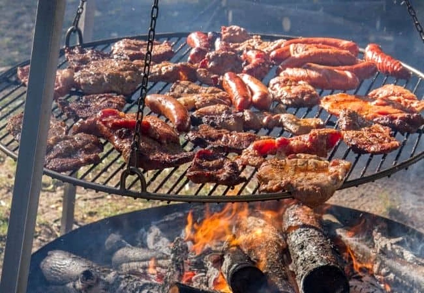 Cozy Wildlife Cabin with Private Porch and Stargazing near Mountain Home, Texas