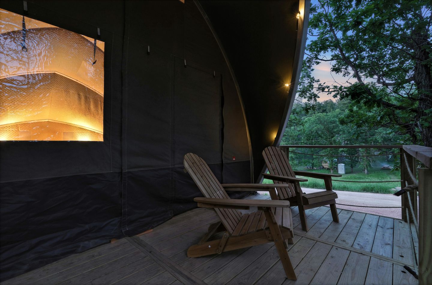 Secluded Boutique Glamping Retreat with Forest Views Near Mount Rushmore, Black Hills SD