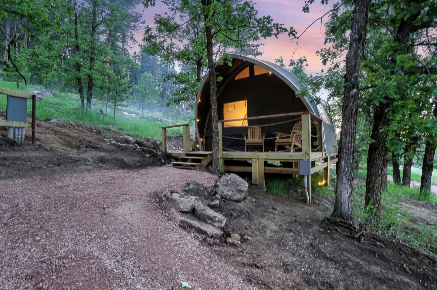 Secluded Boutique Glamping Retreat with Forest Views Near Mount Rushmore, Black Hills SD