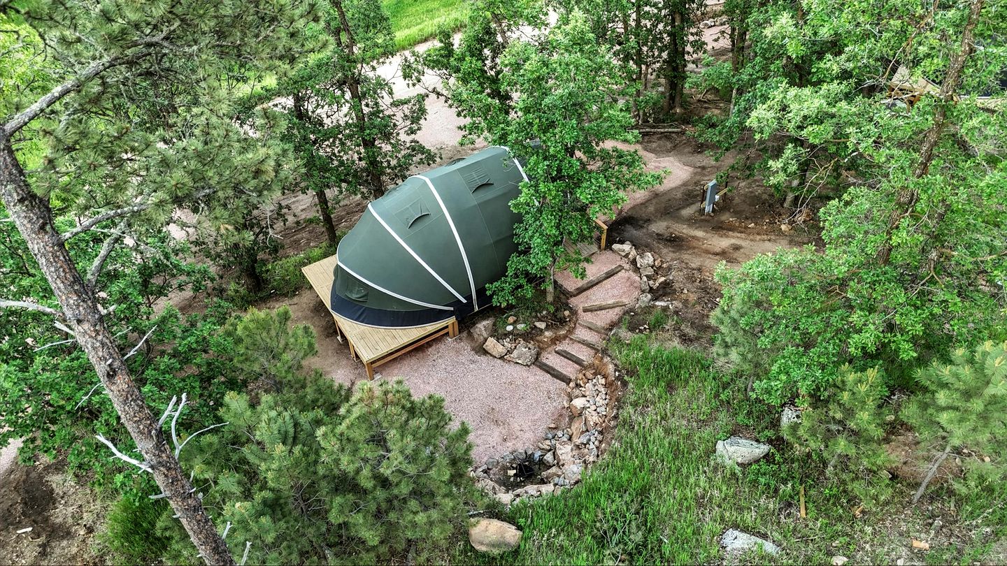 Secluded Boutique Glamping Retreat with Forest Views Near Mount Rushmore, Black Hills SD