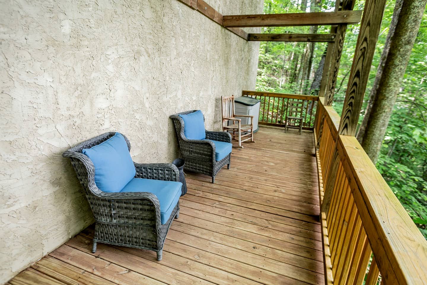Cozy Wooden Cabin Nestled Amidst Trees in Sevierville, Tennessee