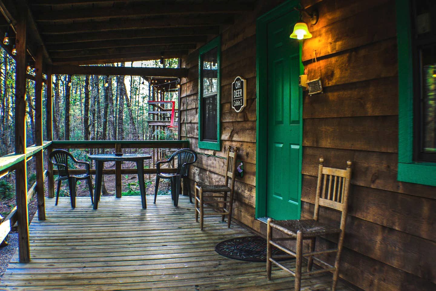 Cozy Wooden Rustic Cabin with Hot-tub in Sevierville, Tennessee