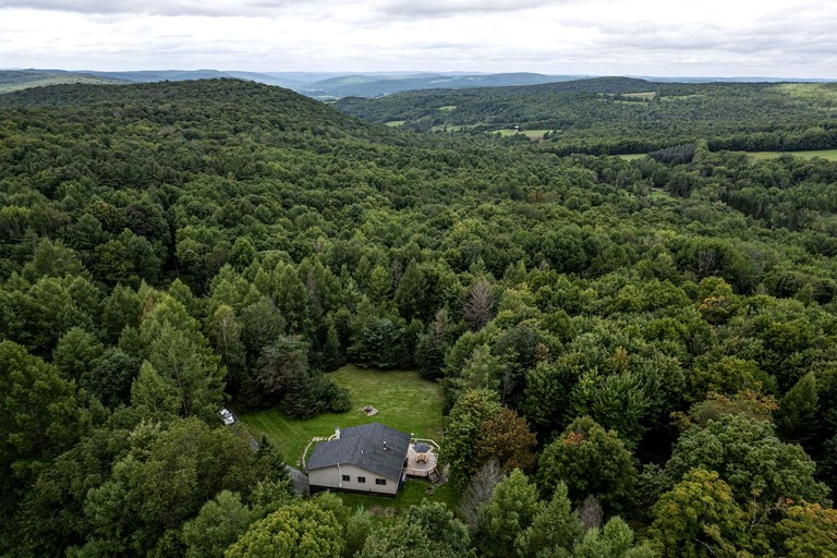 Cabins (United States of America, Franklin, New York)
