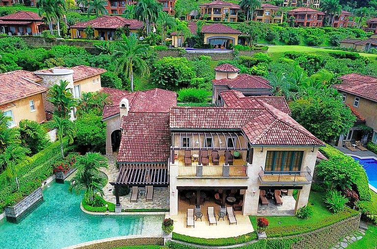 Villas (Herradura, Puntarenas, Costa Rica)