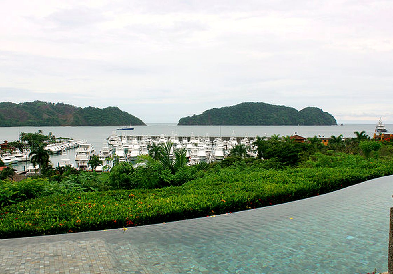 Stunning Luxury Villa Retreat with Amazing Ocean Views in Herradura, Costa Rica