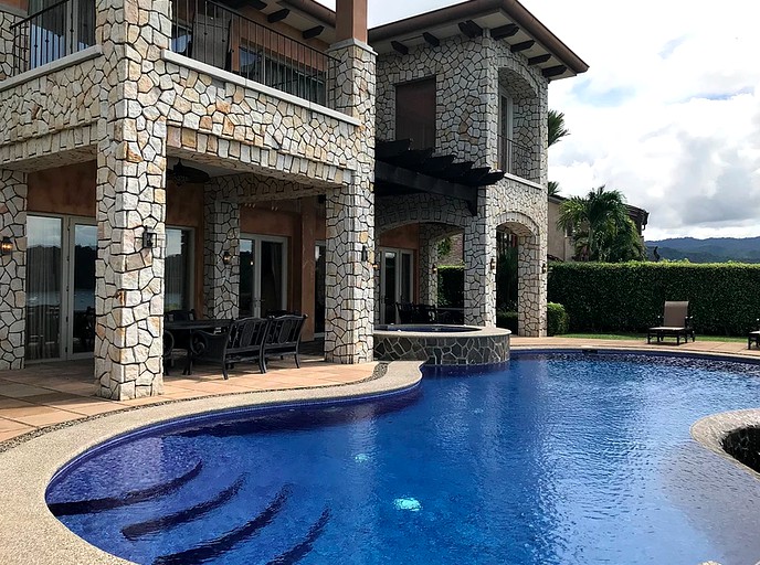 Villas (Herradura, Puntarenas, Costa Rica)