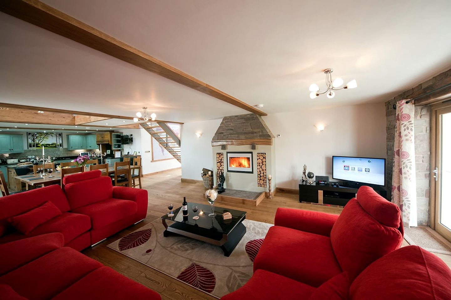 Beautiful Spacious Multi-Unit Rental for Large Groups for a Peaceful Getaway in the Brecon Beacons National Park, Wales