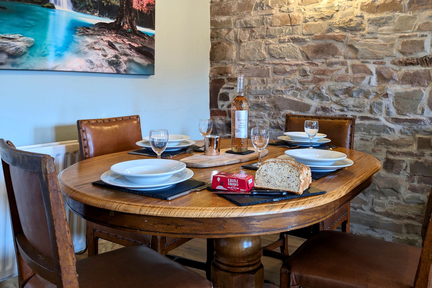 Beautiful Spacious Multi-Unit Rental for Large Groups for a Peaceful Getaway in the Brecon Beacons National Park, Wales