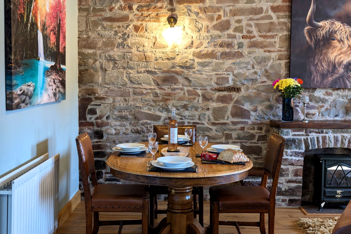 Beautiful Spacious Multi-Unit Rental for Large Groups for a Peaceful Getaway in the Brecon Beacons National Park, Wales