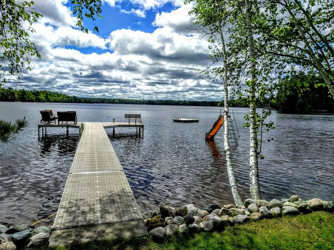 Log Cabins (Eagle River, Wisconsin, United States)