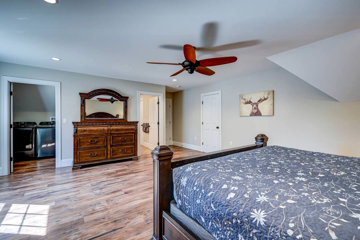 Luxury Mountain Townhouse with Private Hot Tub Near Cranmore Mountain Resort, North Conway, New Hampshire