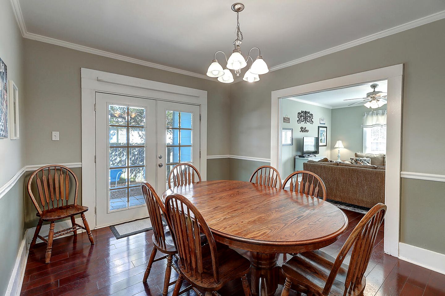 Fantastic Spacious Cottage with Private Garden Perfect for Families in Rockport, Texas