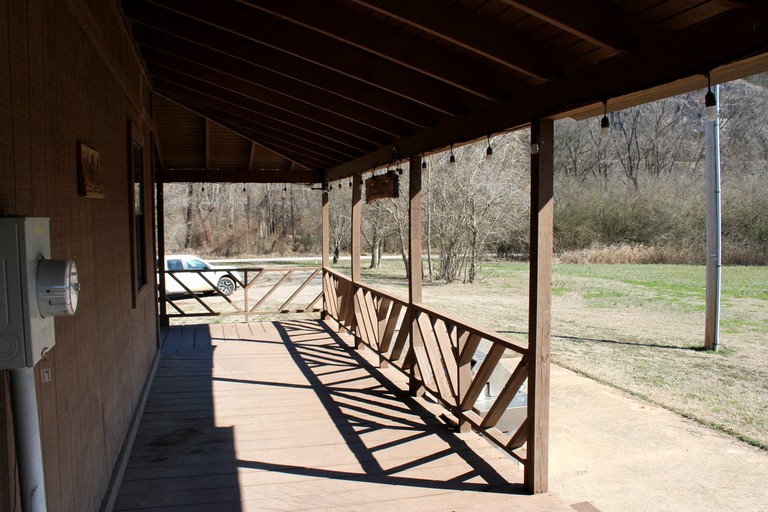 Cabins (United States of America, Guion, Arkansas)