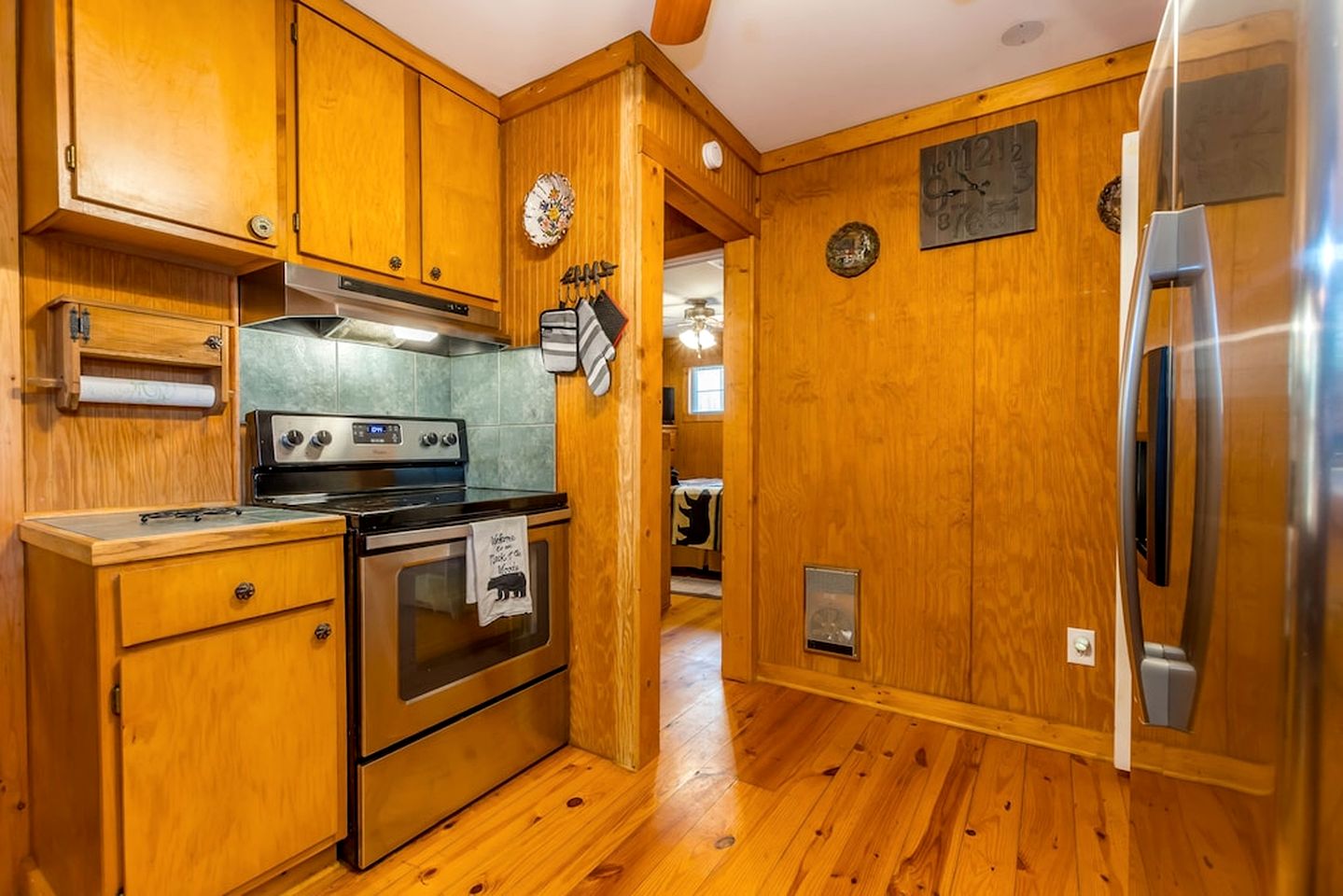 Creekfront Cabin Amazing for Families in Helen, Georgia